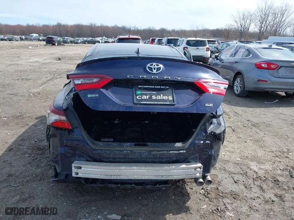 2022 Toyota Camry SE with VIN 4T1G11AK7NU674059, listed as a IAAI auction lot 41848443 with 68,102 mi miles. Bid and sale history available at carsss.com. Image 15.