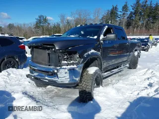 2018 Ram 2500 Tradesman z VIN 3C6UR5CL3JG380790, wystawiony jako IAAI lot #41579401 z przebiegiem 72 675 mil mil oraz . Historia ofert i sprzedaży dostępna na DreamBid. Obrazek 18.