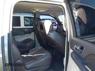 2011 Cadillac Escalade ESV Platinum Edition z VIN 1GYS4KEFXBR253776, wystawiony jako IAAI lot #41292093 z przebiegiem 290 220 mil mil oraz . Historia ofert i sprzedaży dostępna na DreamBid. Obrazek 8.