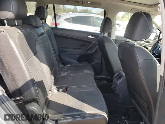 2021 Volkswagen Tiguan SE with VIN 3VV3B7AX8MM115493, listed as a Copart auction lot 71198794 with 34,958 mi miles and Salvage Title. Bid and sale history available at DreamBid. Image 10.
