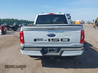 2022 Ford F-150 XL z VIN 1FTEW1EP7NKD78585, wystawiony jako IAAI lot #40264151 z przebiegiem Nie podano mil oraz . Historia ofert i sprzedaży dostępna na DreamBid. Obrazek 16.