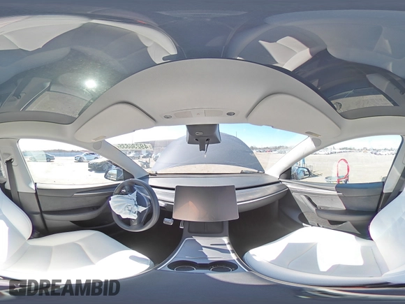 2022 Tesla Model Y Long Range z VIN 7SAYGAEE5NF573044, wystawiony jako Copart lot #49230835 z przebiegiem 41 220 mil mil oraz Szkody całkowita. Historia ofert i sprzedaży dostępna na DreamBid. Obrazek 13.
