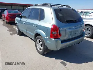2006 Hyundai Tucson GL with VIN KM8JM12B76U276847, listed as a IAAI auction lot 41767240 with 204,713 mi miles. Bid and sale history available at carsss.com. Image 3.