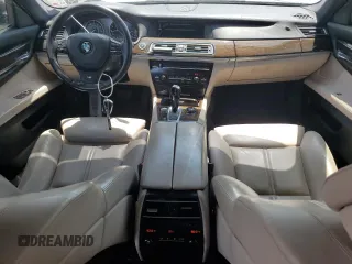 2011 BMW 7 Series 750i with VIN WBAKA8C59BCY36657, listed as a Copart auction lot 61484925 with 174,605 mi miles and Salvage title. Bid and sale history available at DreamBid. Image 8.