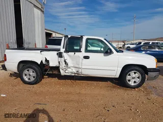 2003 Chevrolet Silverado 1500 LS with VIN 1GCEC19V13Z218093, listed as a IAAI auction lot 41016260 with 237,633 mi miles. Bid and sale history available at carsss.com. Image 13.