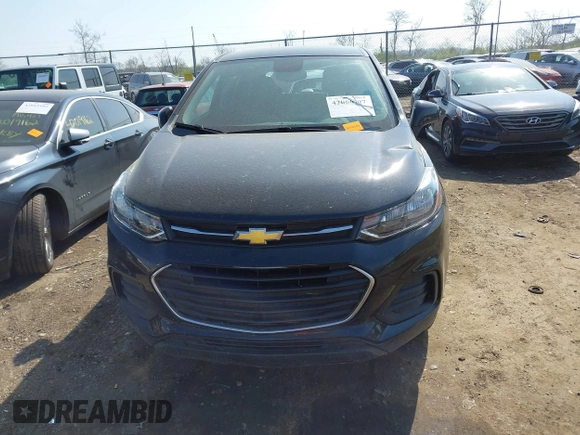 2022 Chevrolet Trax LS z VIN KL7CJNSM4NB551564, wystawiony jako IAAI lot #42066707 z przebiegiem 38 245 mil mil oraz . Historia ofert i sprzedaży dostępna na DreamBid. Obrazek 12.