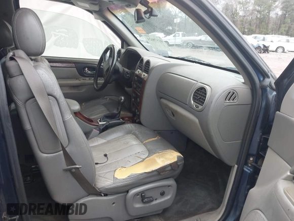 2002 GMC Envoy SLT with VIN 1GKDT13S322515582, listed as a IAAI auction lot 41528624 with 258,904 mi miles. Bid and sale history available at carsss.com. Image 5.