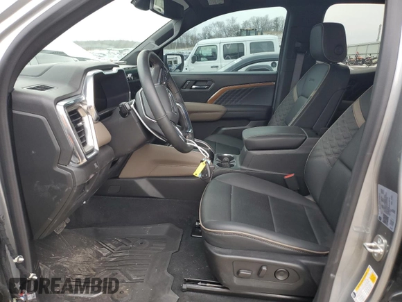 2023 GMC Canyon 4WD Denali with VIN 1GTP6FEK2P1176773, listed as a Copart auction lot 46045715 with 9,711 mi miles and Salvage Title. Bid and sale history available at carsss.com. Image 7.