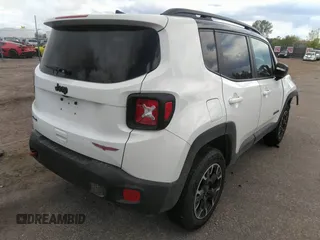 2023 Jeep Renegade Trailhawk with VIN ZACNJDC15PPP67715, listed as a IAAI auction lot 42141085 with 25,748 mi miles and . Bid and sale history available at DreamBid. Image 4.