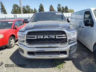 2021 Ram 2500 Tradesman with VIN 3C6UR5CL8MG631355, listed as a Copart auction lot 52571445 with 67,750 mi miles and Clean Title. Bid and sale history available at carsss.com. Image 5.