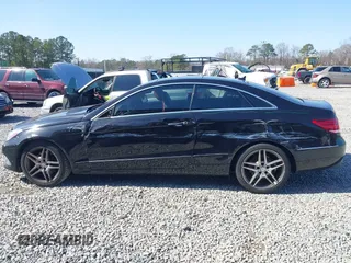 2014 Mercedes-Benz E 350 z VIN WDDKJ5KBXEF248011, wystawiony jako IAAI lot #41566643 z przebiegiem 120 108 mil mil oraz . Historia ofert i sprzedaży dostępna na DreamBid. Obrazek 14.