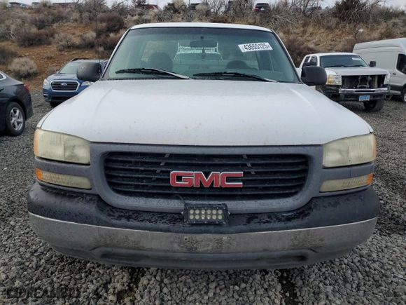 1999 GMC New Sierra 1500 SL with VIN 1GTEC14WXXZ533819, listed as a Copart auction lot 43655125 with 230,445 mi miles and Clean Title. Bid and sale history available at carsss.com. Image 5.