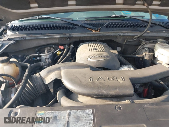 2003 GMC Yukon SLT with VIN 1GKEC13Z43R163266, listed as a IAAI auction lot 41540592 with 173,804 mi miles. Bid and sale history available at carsss.com. Image 10.