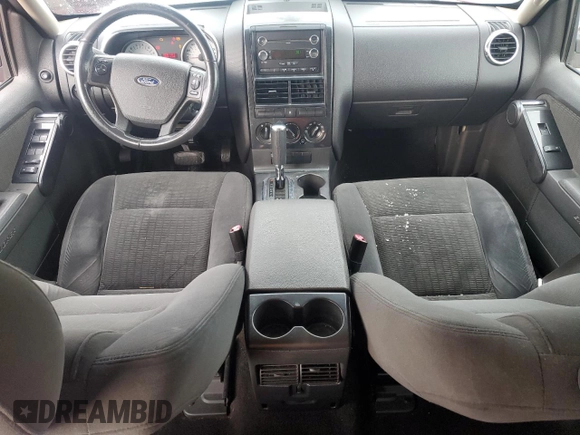 2009 Ford Explorer XLT z VIN 1FMEU63E39UA05389, wystawiony jako Copart lot #89100465 z przebiegiem 165 698 mil mil oraz Czysty tytuł • Clean title. Historia ofert i sprzedaży dostępna na DreamBid. Obrazek 8.