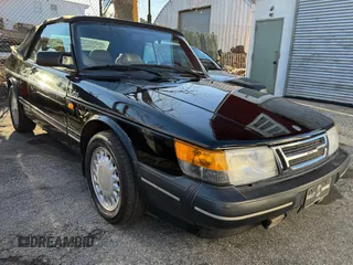 1988 Saab 900 z VIN YS3AT76L3J7040435, wystawiony jako Copart lot #42987225 z przebiegiem 44 319 mil mil oraz Czysty tytuł • Clean title. Historia ofert i sprzedaży dostępna na DreamBid. Obrazek 1.