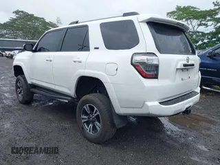2022 Toyota 4Runner SR5 with VIN JTEMU5JR3N5987585, listed as a IAAI auction lot 41714815 with 38,874 mi miles and . Bid and sale history available at DreamBid. Image 3.