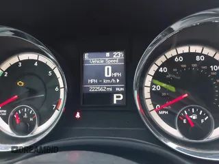 2011 Dodge Durango Heat with VIN 1D4RE3GG9BC687514, listed as a IAAI auction lot 41404030 with 222,562 mi miles. Bid and sale history available at carsss.com. Image 7.