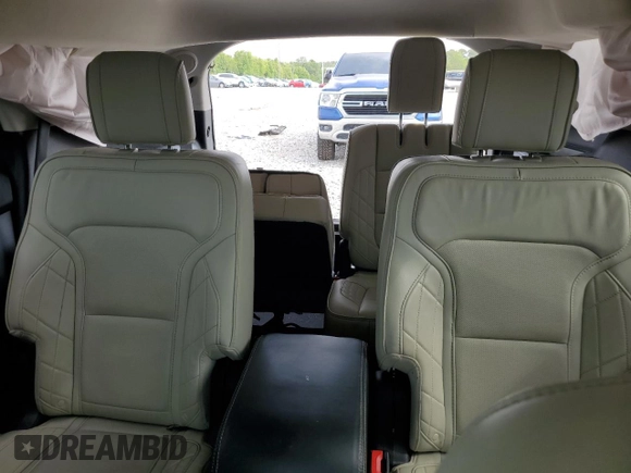 2017 Ford Explorer Platinum с VIN 1FM5K8HT8HGD79728, выставлен на аукционе Copart как лот 54225335 с пробегом 108 409 миль миль и Списание • Salvage title. История ставок и продаж доступна на DreamBid. Изображение 10.