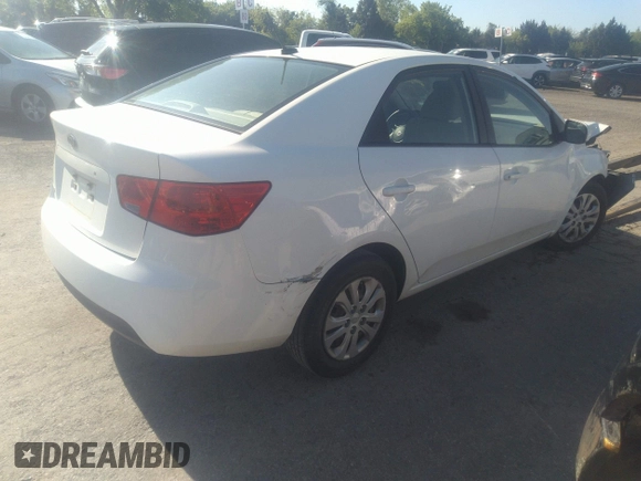 2011 Kia Forte LX with VIN KNAFT4A20B5350871, listed as a IAAI auction lot 41381614 with 170,598 mi miles. Bid and sale history available at carsss.com. Image 4.