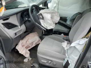 2018 Toyota Sienna LE Auto Access Seat with VIN 5TDKZ3DC5JS908821, listed as a Copart auction lot 52030575 with 78,114 mi miles and Non Repairable. Bid and sale history available at carsss.com. Image 7.
