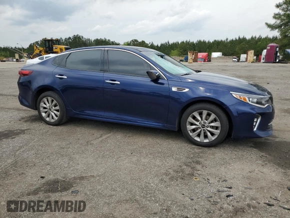2018 Kia Optima LX z VIN 5XXGT4L36JG241564, wystawiony jako Copart lot #51878685 z przebiegiem 140 958 mil mil oraz Szkoda całkowita • Salvage title. Historia ofert i sprzedaży dostępna na DreamBid. Obrazek 4.