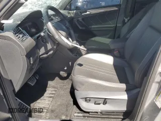 2024 Volkswagen Tiguan SE R-Line Black with VIN 3VVCB7AX1RM027893, listed as a Copart auction lot 51351375 with 25,296 mi miles and Salvage title. Bid and sale history available at DreamBid. Image 7.