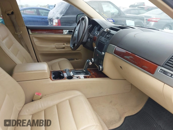 2006 Volkswagen Touareg 4.2L V8 with VIN WVGZM77L16D049838, listed as a IAAI auction lot 42069014 with 139,937 mi miles and . Bid and sale history available at DreamBid. Image 5.