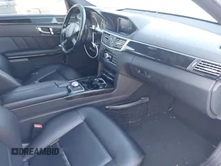 2011 Mercedes-Benz E-Class E 350 Luxury with VIN WDDHF5GB0BA474801, listed as a IAAI auction lot 41987098 with 163,360 mi miles. Bid and sale history available at carsss.com. Image 5.