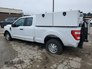 2021 Ford F-150 XL with VIN 1FTEX1C81MKE24869, listed as a Copart auction lot 61052235 with 73,034 mi miles and Clean title. Bid and sale history available at DreamBid. Image 2.