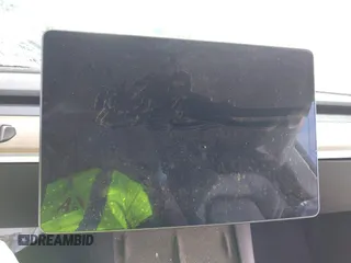 2021 Tesla Model Y Long Range z VIN 5YJYGAEE3MF184396, wystawiony jako IAAI lot #42321116 z przebiegiem Nie podano mil oraz . Historia ofert i sprzedaży dostępna na DreamBid. Obrazek 15.