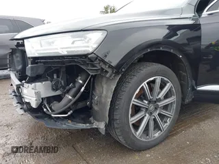 2019 Audi Q7 Premium Plus с VIN WA1LHAF77KD038525, выставлен на аукционе IAAI как лот 41736141 с пробегом 38 928 миль миль и . История ставок и продаж доступна на DreamBid. Изображение 21.