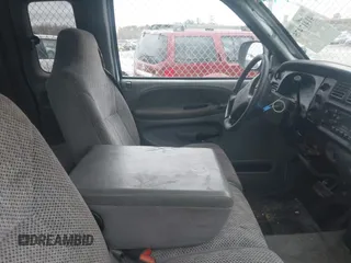 2000 Dodge 1500 with VIN 3B7HC13Z8YM207318, listed as a IAAI auction lot 41417475 with 232,453 mi miles and . Bid and sale history available at DreamBid. Image 5.