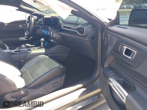 2024 Ford Mustang GT with VIN 1FA6P8CF8R5404304, listed as a IAAI auction lot 42269917 with 32,223 mi miles and . Bid and sale history available at DreamBid. Image 5.