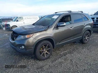 2013 Kia Sorento EX with VIN 5XYKUDA66DG422796, listed as a IAAI auction lot 41557980 with 1 mi miles. Bid and sale history available at carsss.com. Image 2.