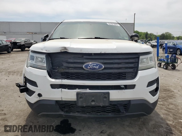 2016 Ford Police Interceptor Utility z VIN 1FM5K8AR5GGA78475, wystawiony jako Copart lot #54491025 z przebiegiem 158 495 mil mil oraz Czysty tytuł • Clean title. Historia ofert i sprzedaży dostępna na DreamBid. Obrazek 5.