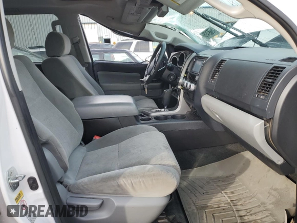 2014 Toyota Sequoia SR5 with VIN 5TDBW5G12ES104755, listed as a Copart auction lot 45687475 with 131,439 mi miles and Salvage Title. Bid and sale history available at carsss.com. Image 7.