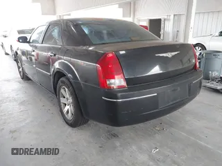 2007 Chrysler 300 Touring with VIN 2C3KA53G17H869258, listed as a IAAI auction lot 42399212 with 237,633 mi miles and . Bid and sale history available at DreamBid. Image 3.