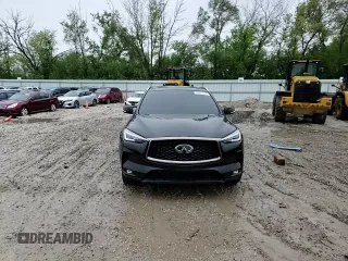2020 Infiniti QX50 Luxe z VIN 3PCAJ5M37LF108530, wystawiony jako Copart lot #57403415 z przebiegiem 59 201 mil mil oraz Czysty tytuł • Clean title. Historia ofert i sprzedaży dostępna na DreamBid. Obrazek 14.
