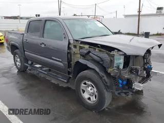 2017 Toyota Tacoma SR with VIN 5TFAX5GN7HX101604, listed as a IAAI auction lot 41793491 with 94,802 mi miles. Bid and sale history available at carsss.com. Image 1.