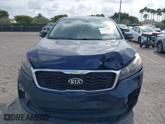 2019 Kia Sorento LX V6 with VIN 5XYPG4A57KG490476, listed as a IAAI auction lot 41867031 with 122,606 mi miles. Bid and sale history available at carsss.com. Image 12.