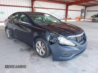 2011 Hyundai Sonata SE with VIN 5NPEC4AC1BH097549, listed as a IAAI auction lot 42028954 with 274,519 mi miles. Bid and sale history available at carsss.com. Image 1.