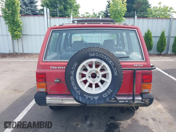 1989 Jeep Cherokee with VIN 1J4FT38L3KL577747, listed as a IAAI auction lot 42577047 with 144,312 mi miles and . Bid and sale history available at DreamBid. Image 16.