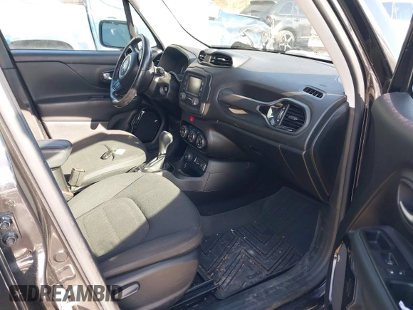 2016 Jeep Renegade Latitude with VIN ZACCJBBT8GPD00919, listed as a IAAI auction lot 41379627 with 104,791 mi miles. Bid and sale history available at carsss.com. Image 5.