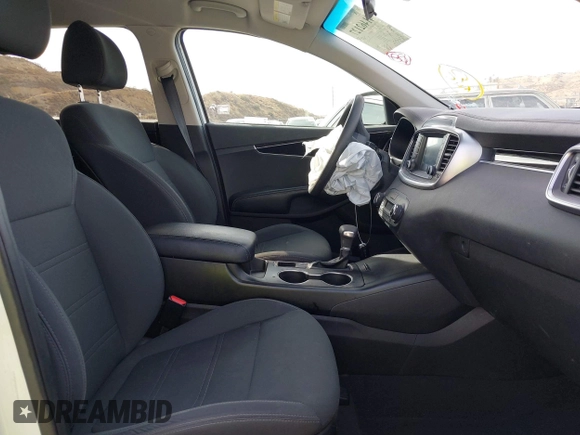 2019 Kia Sorento S V6 with VIN 5XYPG4A52KG558439, listed as a IAAI auction lot 41462127 with 73,552 mi miles. Bid and sale history available at carsss.com. Image 5.
