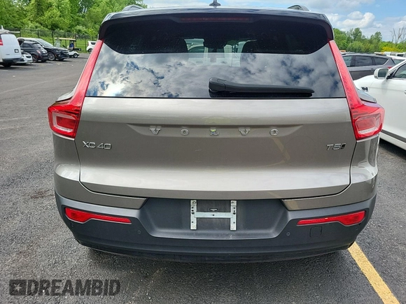 2022 Volvo XC40 R-Design с VIN YV4162UM2N2769099, выставлен на аукционе IAAI как лот 42455853 с пробегом 92 375 миль миль и . История ставок и продаж доступна на DreamBid. Изображение 16.