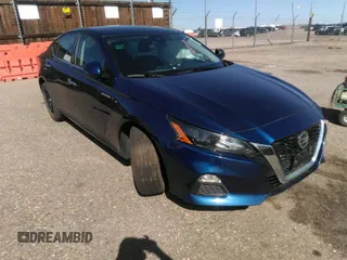 2022 Nissan Altima 2.5 S with VIN 1N4BL4BV4NN383800, listed as a IAAI auction lot 41949963 with 59,770 mi miles. Bid and sale history available at carsss.com. Image 1.