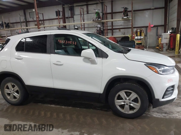 2017 Chevrolet Trax LT with VIN 3GNCJPSB8HL140918, listed as a IAAI auction lot 41730551 with 114,220 mi miles and . Bid and sale history available at carsss.com. Image 13.