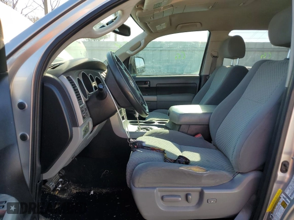 2013 Toyota Tundra z VIN 5TFEM5F14DX052283, wystawiony jako Copart lot #83600634 z przebiegiem 172 647 mil mil oraz Szkoda całkowita • Salvage title. Historia ofert i sprzedaży dostępna na DreamBid. Obrazek 7.