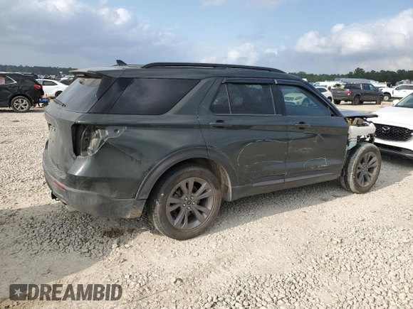 2022 Ford Explorer XLT with VIN 1FMSK7DH5NGC38366, listed as a Copart auction lot 51224835 with 24,909 mi miles and Salvage Title. Bid and sale history available at carsss.com. Image 3.