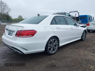 2015 Mercedes-Benz E 350 Luxury with VIN WDDHF8JB1FB105424, listed as a IAAI auction lot 42007986 with 122,308 mi miles and . Bid and sale history available at DreamBid. Image 4.